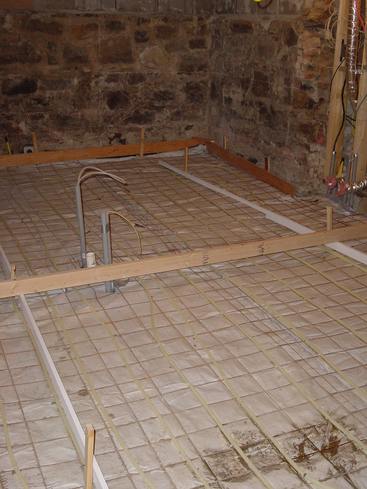 Kitchen radiant tubing